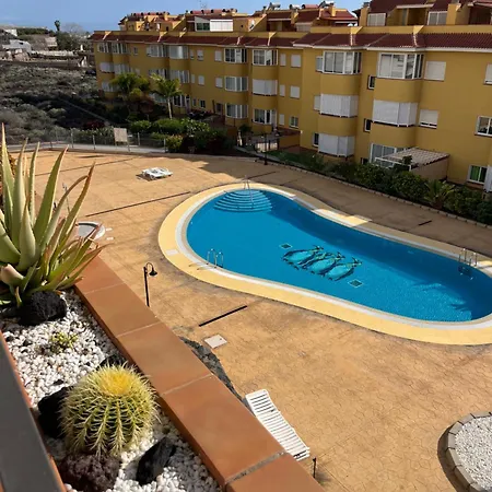 Tenerife Playa La Arena Puerto de Santiago (Tenerife)